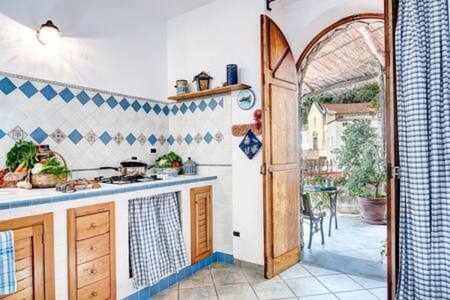 La Cabane Bleau The Perfect Beachfront Apartment Marina del Cantone 外观 照片